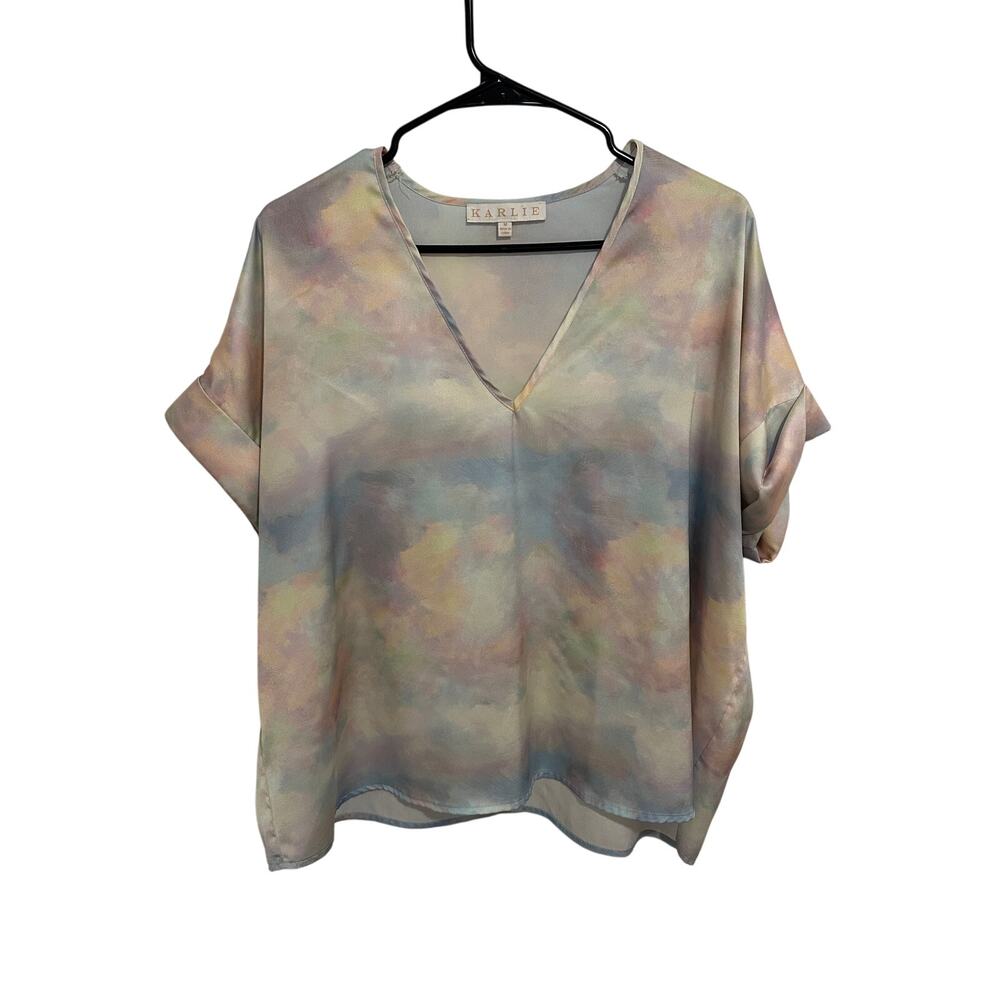 KARLIE Women's Medium Tie Dye Multicolor Short Rolled Sleeve V-Neck Blouse
